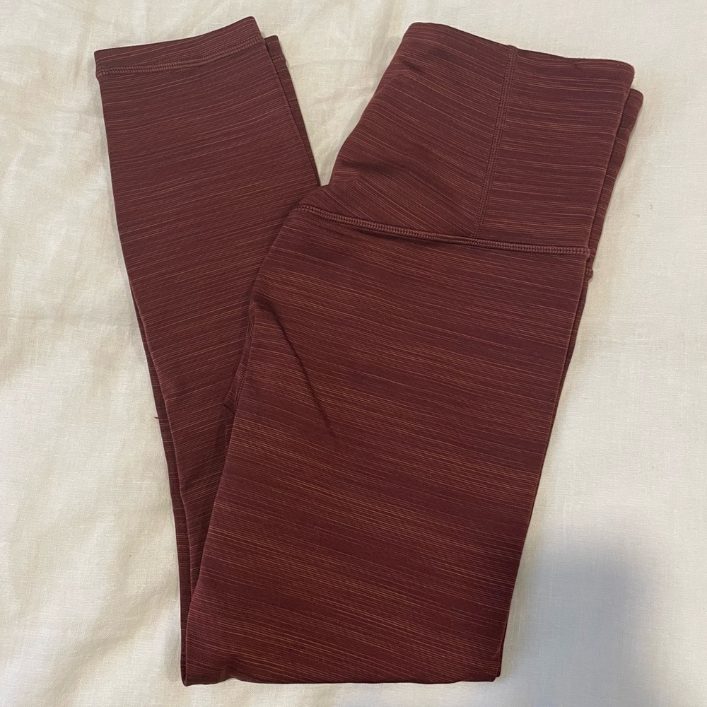 Athleta elation textured 7/8 tight. EUC. Size Small